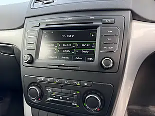 Used 2012 Skoda Yeti Se Silver - Interior and Exterior details 6