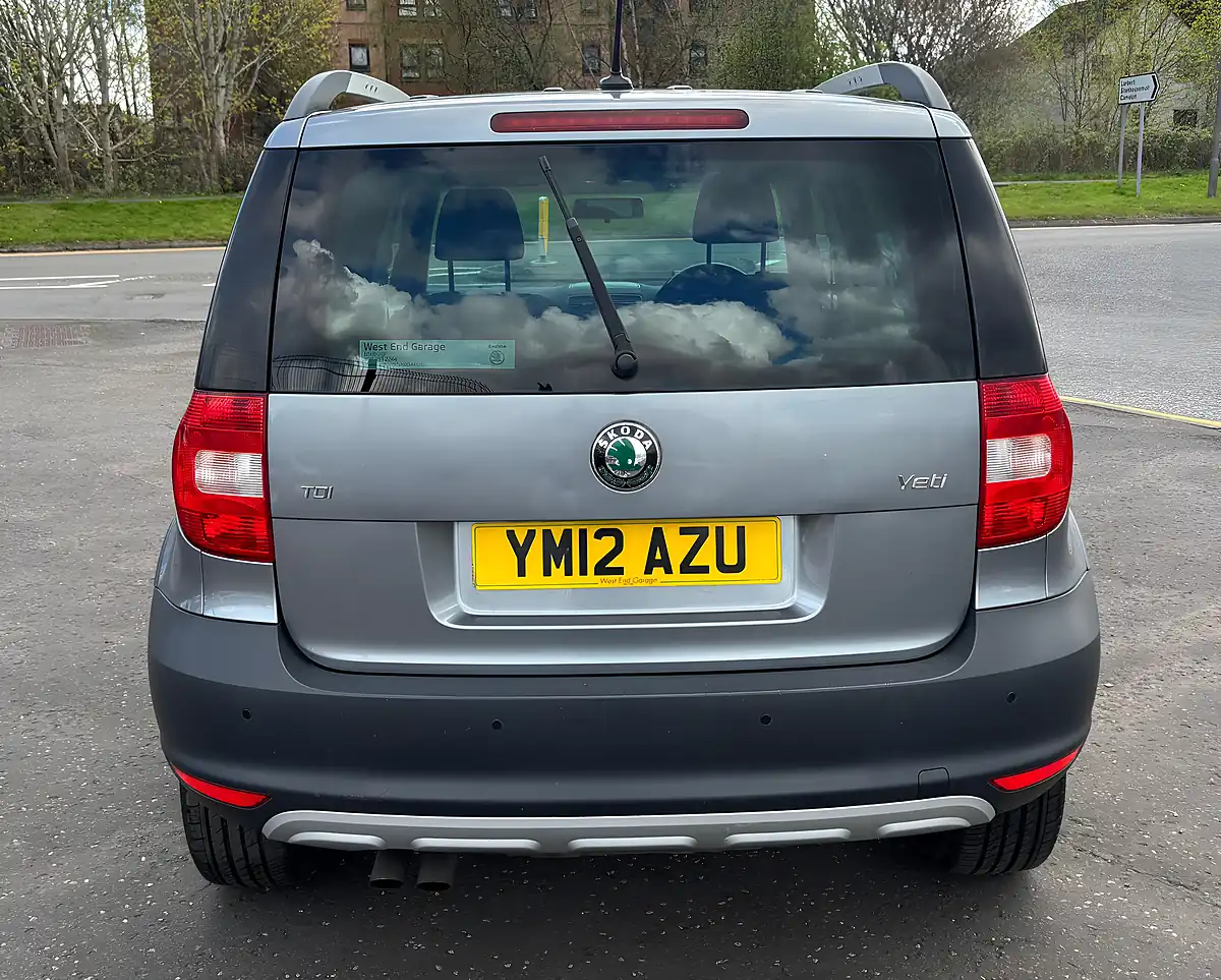 Used 2012 Skoda Yeti Urban Grey - Interior and Exterior details 7