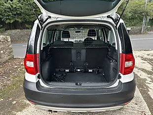 Used 2012 Skoda Yeti Urban White - Interior and Exterior details 12