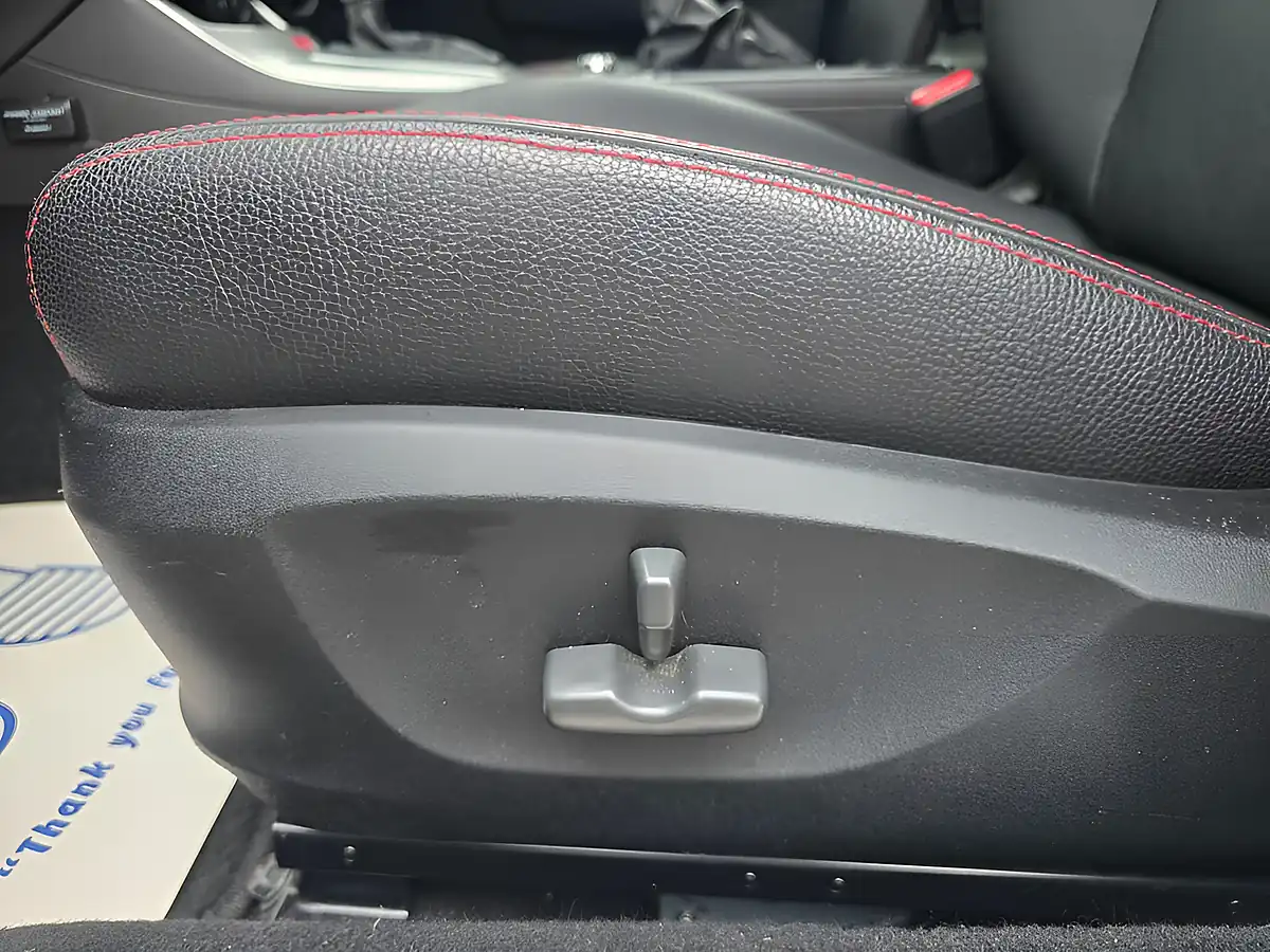 Used 2012 Subaru Impreza Ts White - Interior and Exterior details 10