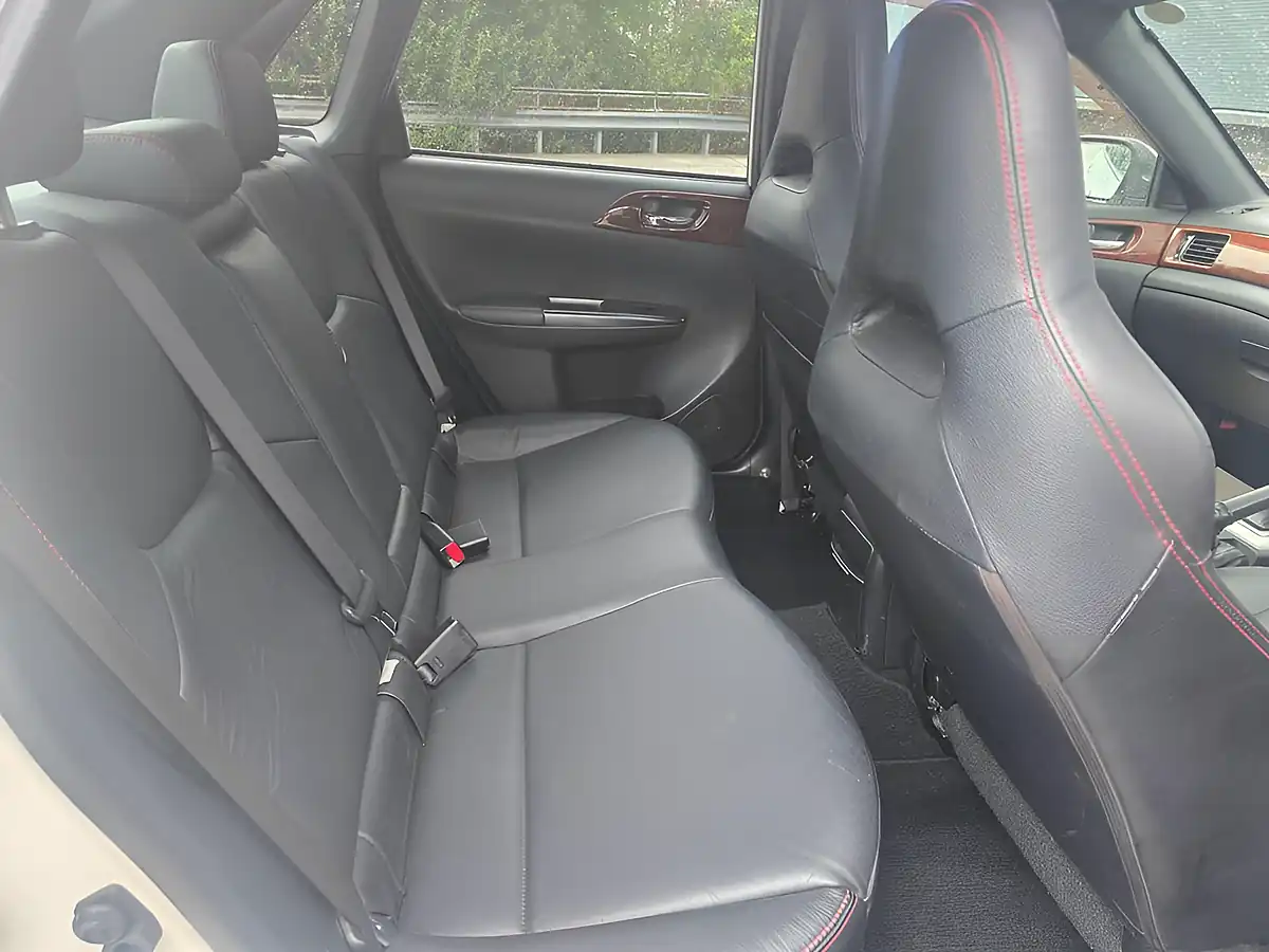 Used 2012 Subaru Impreza Ts White - Interior and Exterior details 3