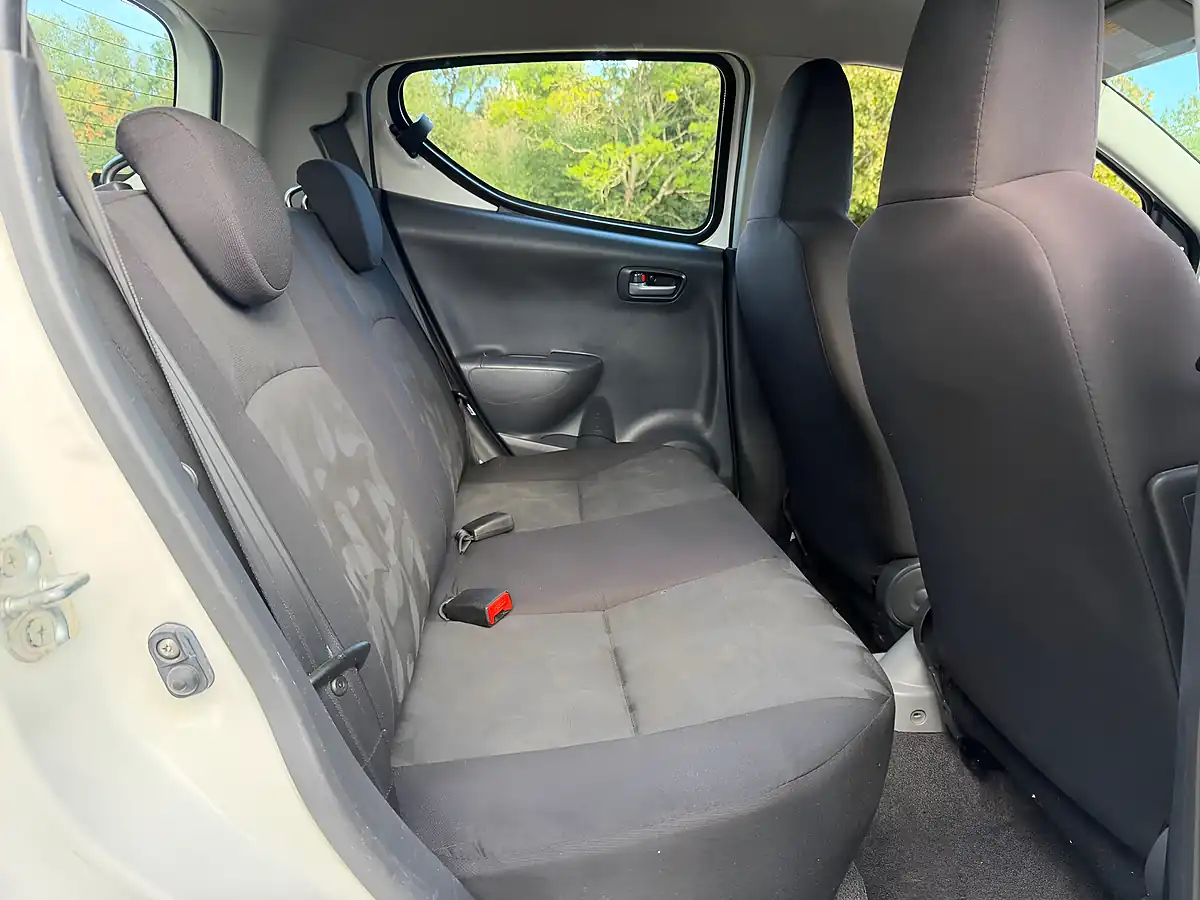 Used 2012 Suzuki Alto SZ3 White - Interior and Exterior details 12