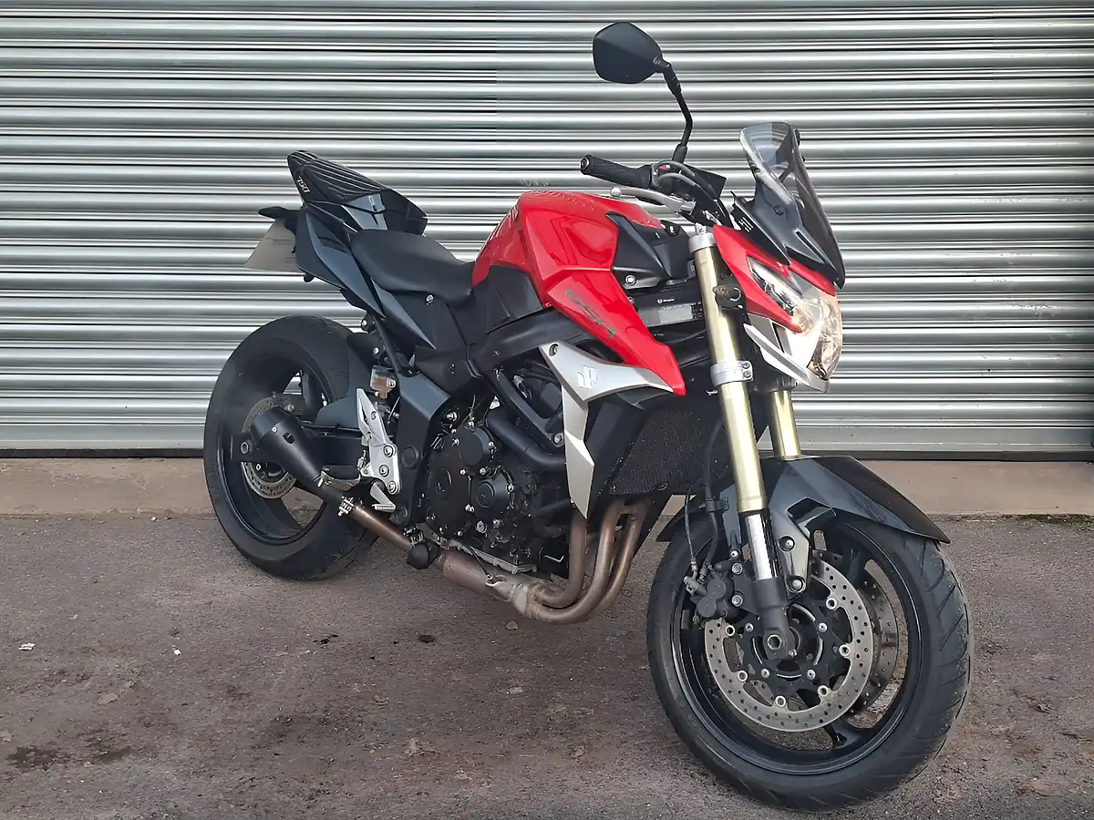 Used 2012 Suzuki Gsr Red - Front View