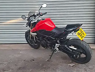 Used 2012 Suzuki Gsr Red - Interior and Exterior details 7