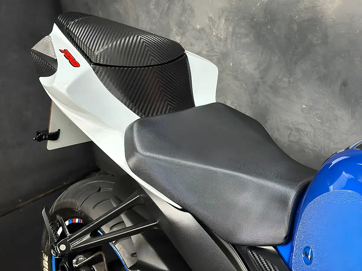 Used 2012 Suzuki GSX-R750 Blue - Interior and Exterior details 13
