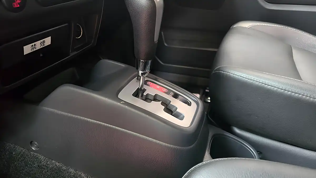 Used 2012 Suzuki Jimny SZ4 Sierra Cross X Adventure White - Interior and Exterior details 8