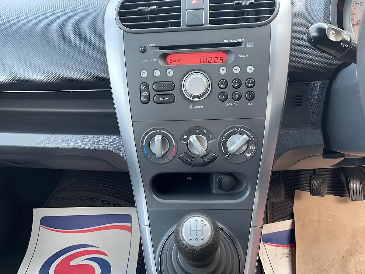 Used 2012 Suzuki Splash SZ2 White - Interior and Exterior details 11