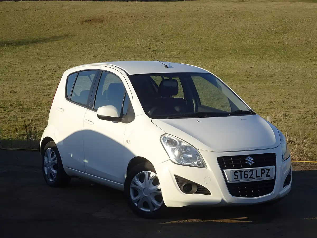 Used 2012 Suzuki Splash SZ2 White - Interior and Exterior details 7