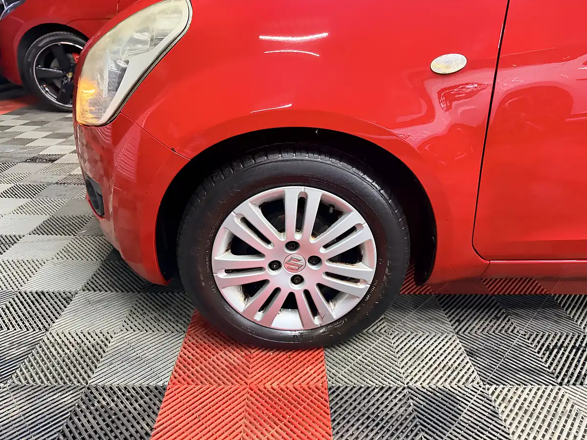 Used 2012 Suzuki Splash SZ4 Red - Interior and Exterior details 13