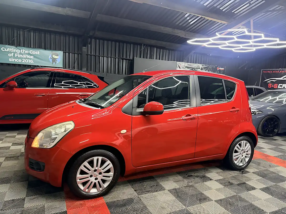 Used 2012 Suzuki Splash SZ4 Red - Interior and Exterior details 5