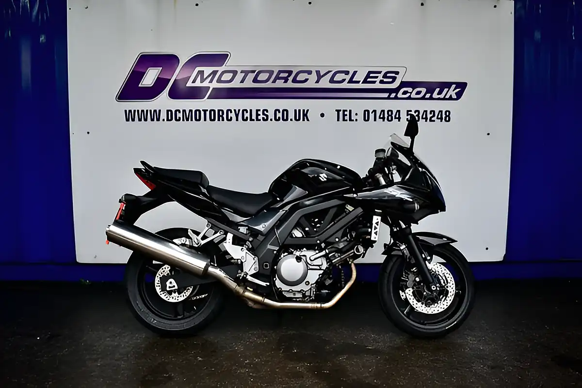 Used 2012 Suzuki SV650S Super Sports Black - Front View