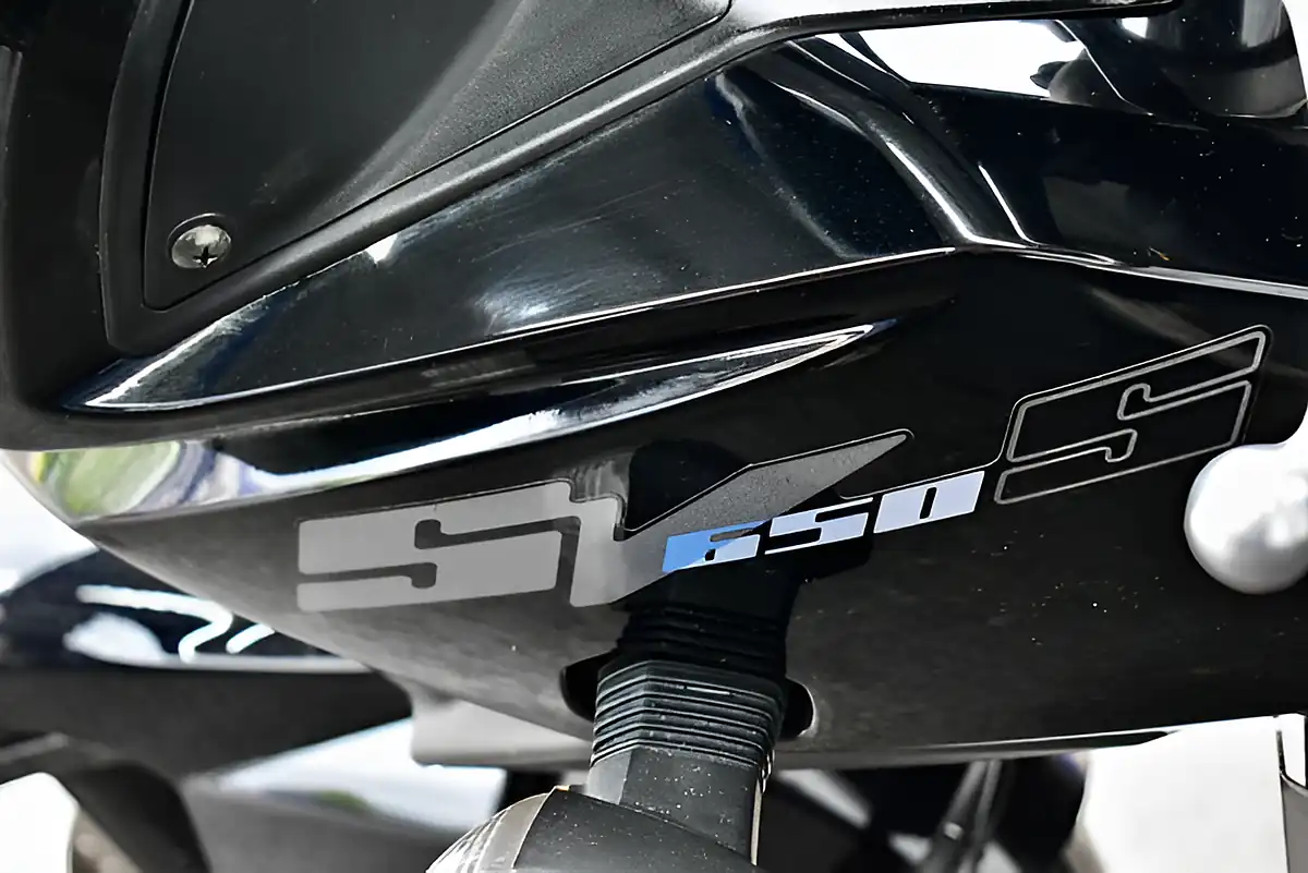 Used 2012 Suzuki SV650S Super Sports Black - Interior and Exterior details 17