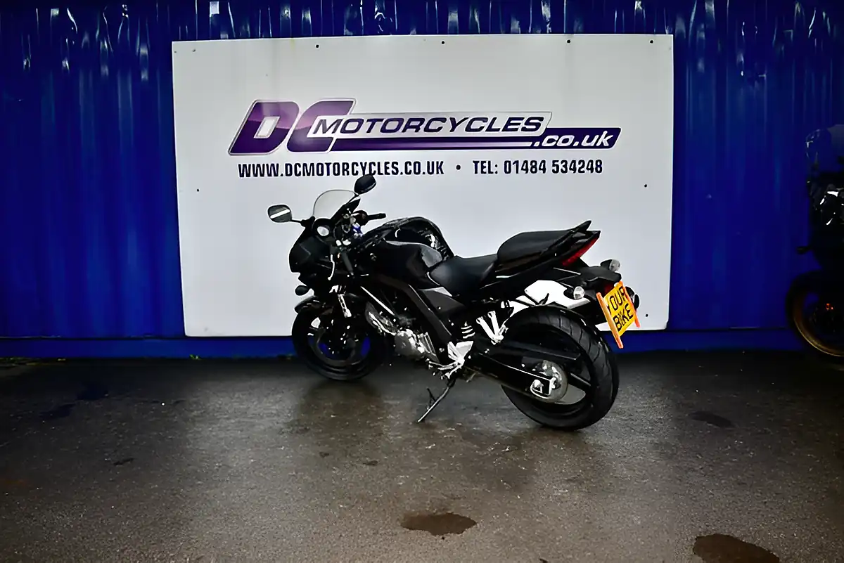 Used 2012 Suzuki SV650S Super Sports Black - Interior and Exterior details 6