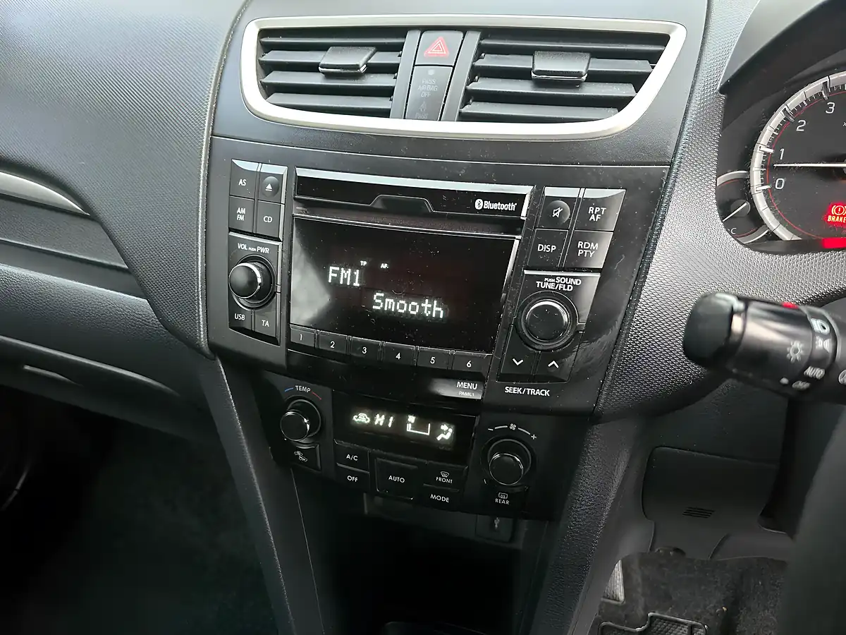 Used 2012 Suzuki Swift Sport Black - Interior and Exterior details 5