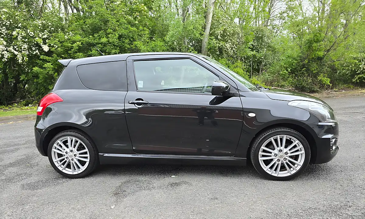 Used 2012 Suzuki Swift Sport Black - Interior and Exterior details 9