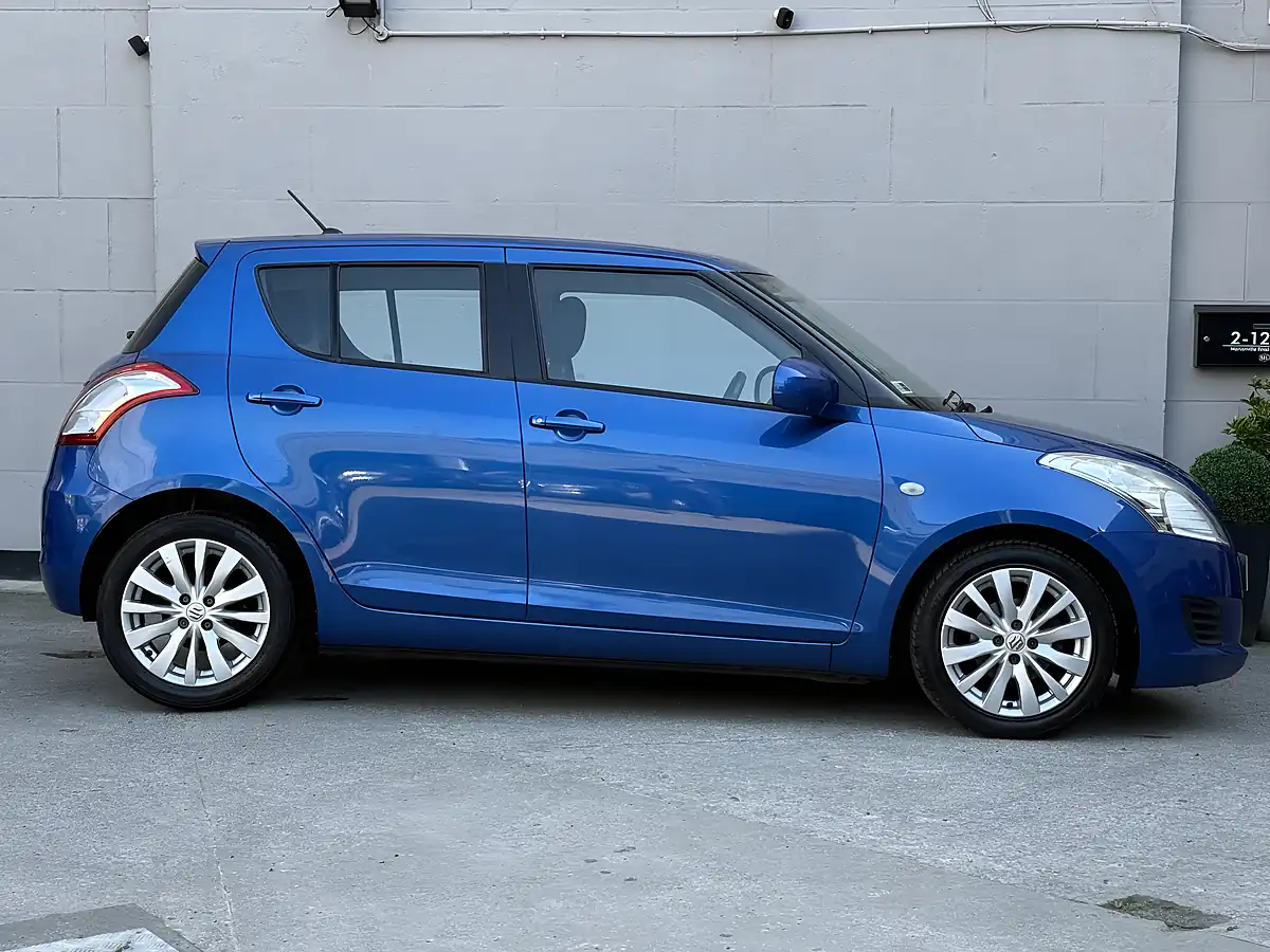 Used 2012 Suzuki Swift SZ3 Blue - Interior and Exterior details 5