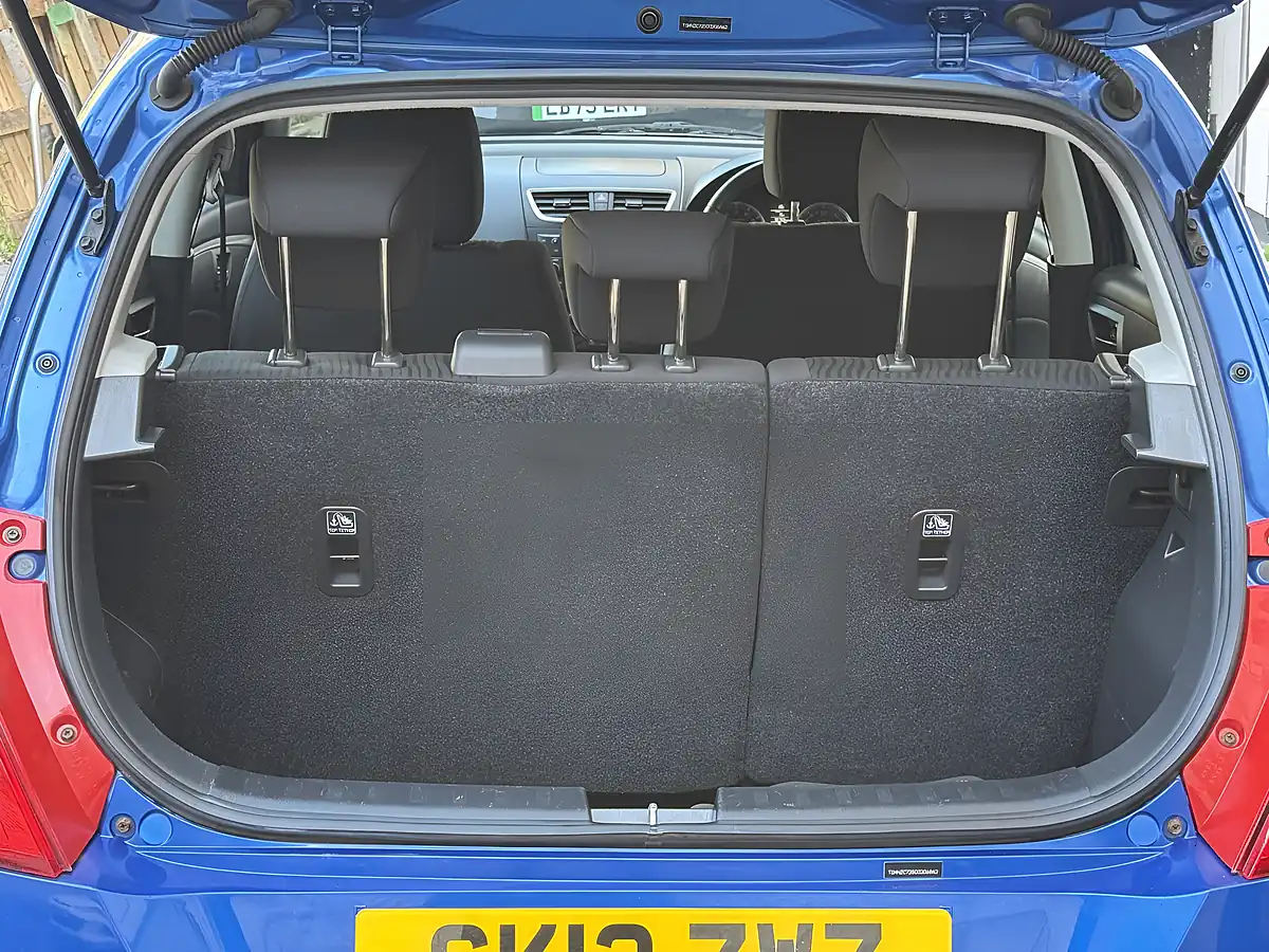 Used 2012 Suzuki Swift SZ3 Blue - Interior and Exterior details 9