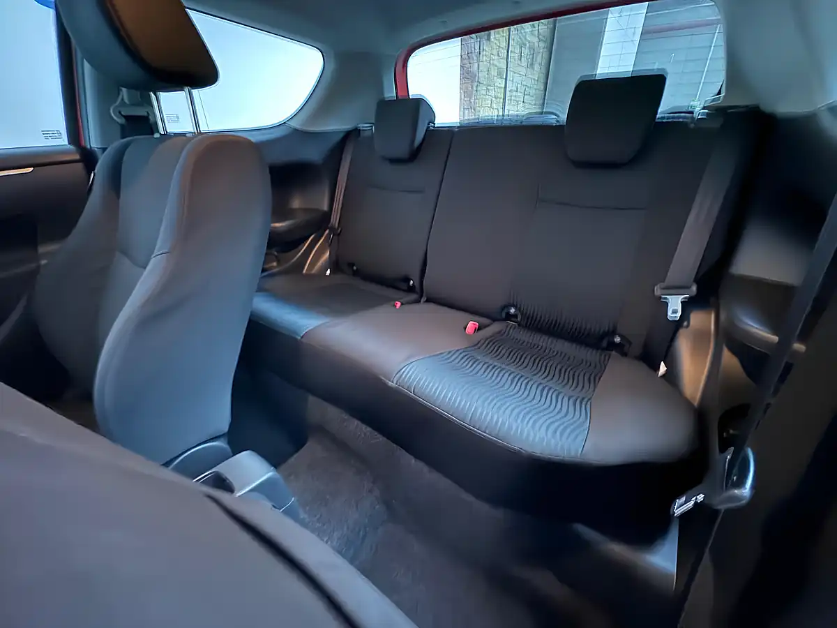 Used 2012 Suzuki Swift SZ3 Red - Interior and Exterior details 9