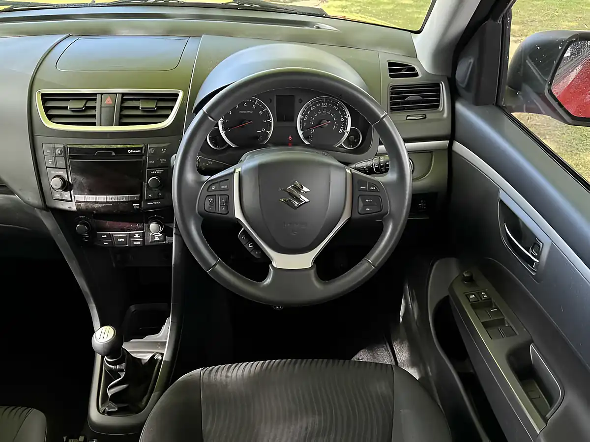 Used 2012 Suzuki Swift SZ4 Orange - Interior and Exterior details 11