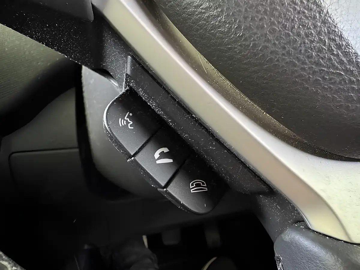 Used 2012 Suzuki Swift SZ4 Orange - Interior and Exterior details 16