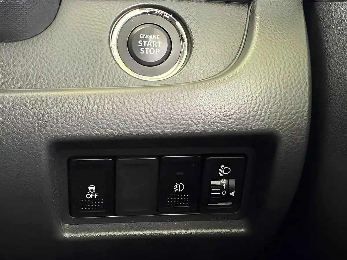 Used 2012 Suzuki Swift SZ4 Orange - Interior and Exterior details 18