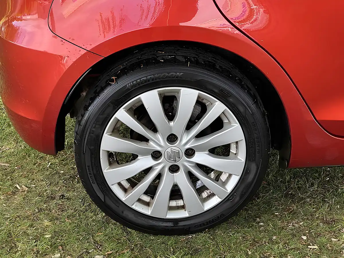 Used 2012 Suzuki Swift SZ4 Orange - Interior and Exterior details 9