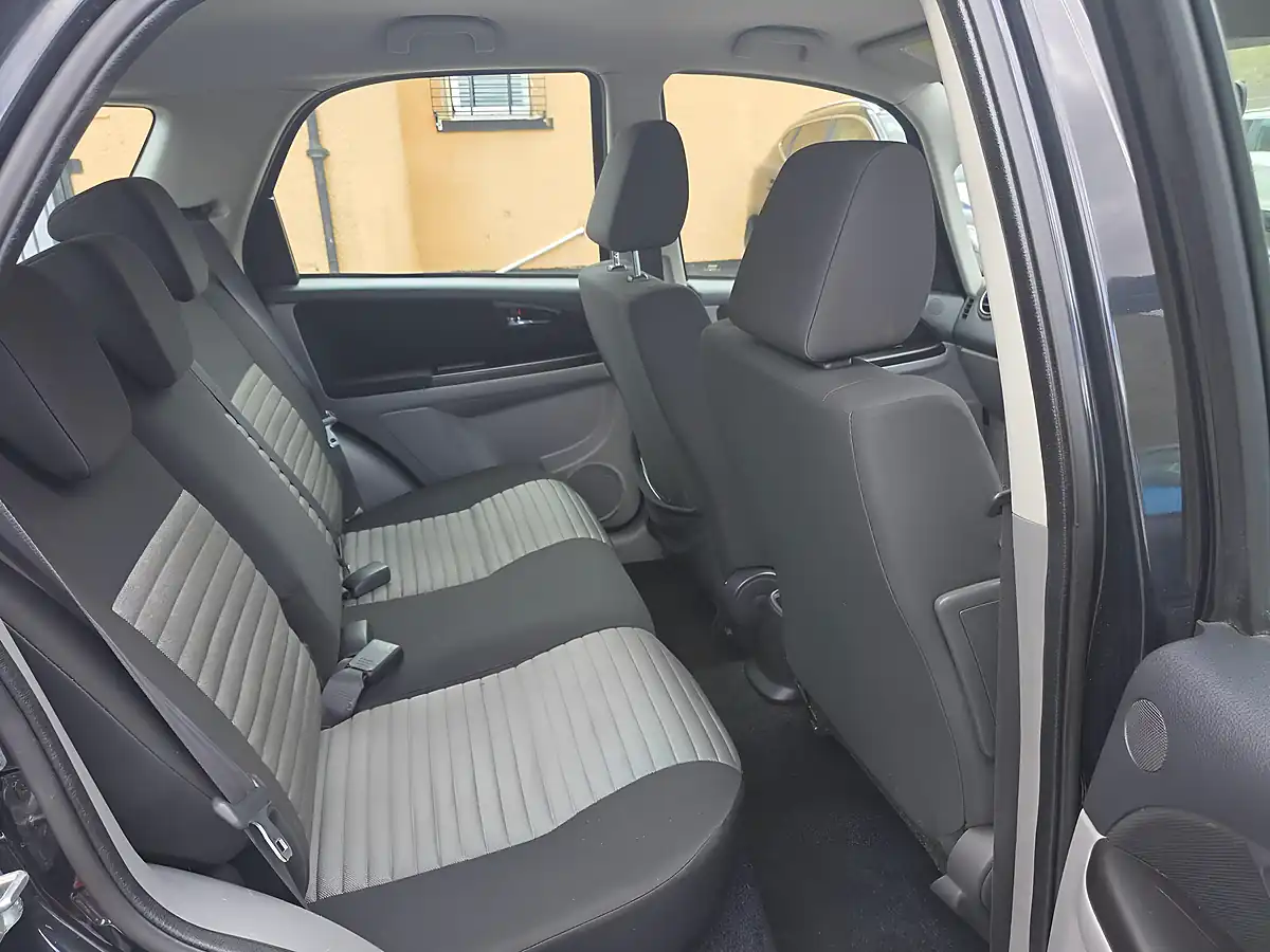 Used 2012 Suzuki SX4 SZ4 Black - Interior and Exterior details 9