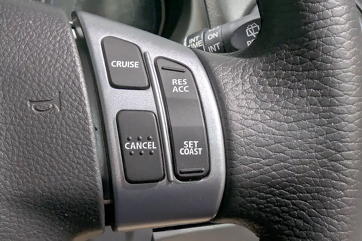 Used 2012 Suzuki SX4 SZ5 Black - Interior and Exterior details 15