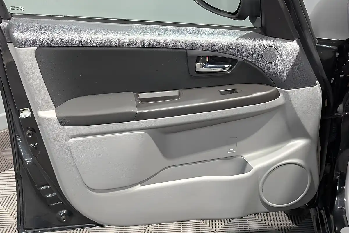 Used 2012 Suzuki SX4 SZ5 Black - Interior and Exterior details 20