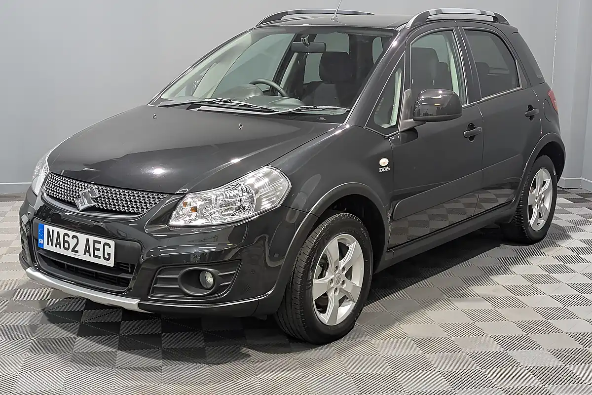 Used 2012 Suzuki SX4 SZ5 Black - Interior and Exterior details 4