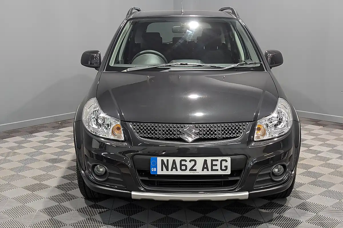 Used 2012 Suzuki SX4 SZ5 Black - Interior and Exterior details 5