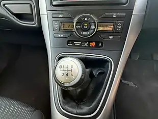 Used 2012 Toyota Auris Colour Collection Grey - Interior and Exterior details 20