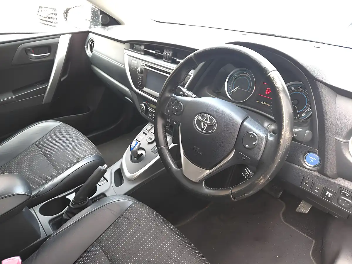 Used 2012 Toyota Auris Excel Black - Interior and Exterior details 16