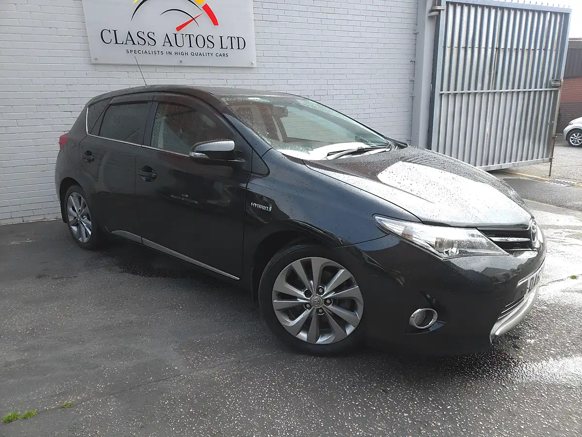 Used 2012 Toyota Auris Excel Black - Interior and Exterior details 20