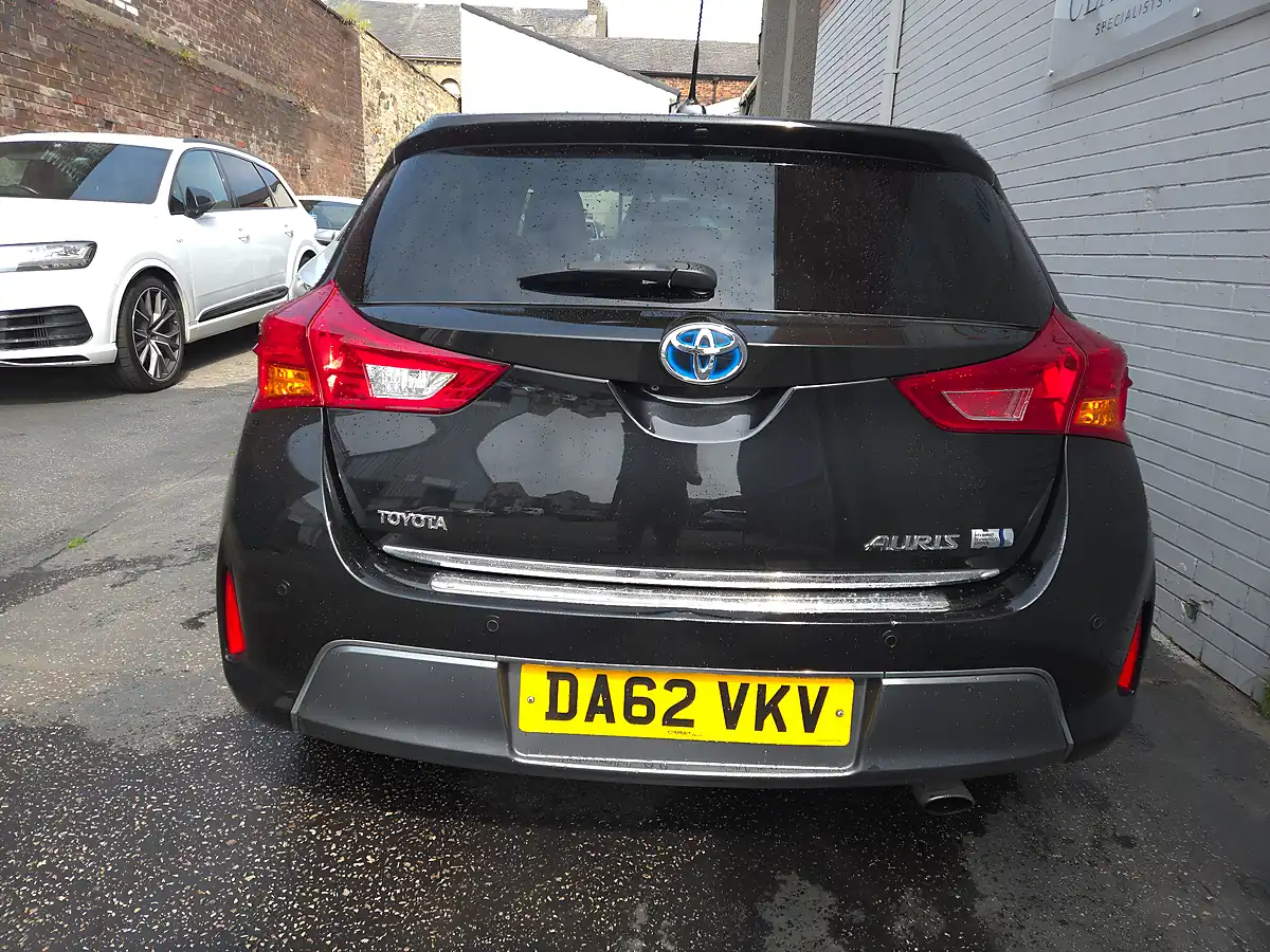 Used 2012 Toyota Auris Excel Black - Interior and Exterior details 7