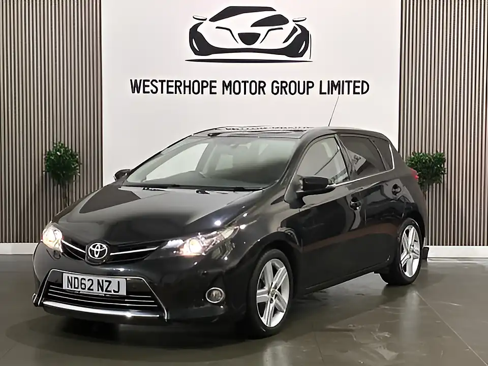 Used 2012 Toyota Auris Excel Black - Interior and Exterior details 10