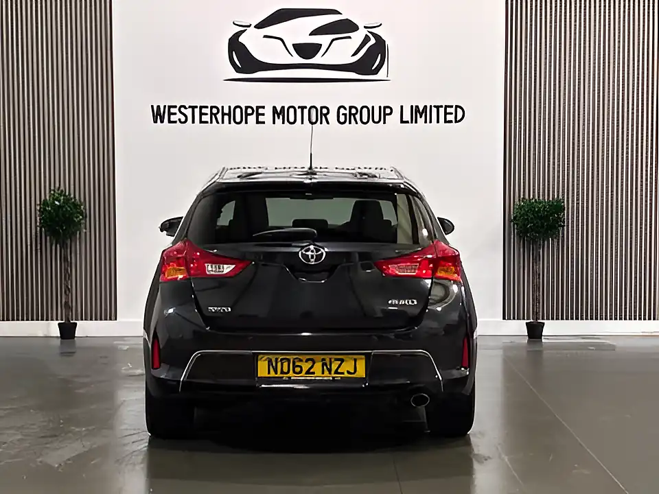 Used 2012 Toyota Auris Excel Black - Interior and Exterior details 11