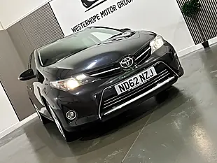 Used 2012 Toyota Auris Excel Black - Interior and Exterior details 18