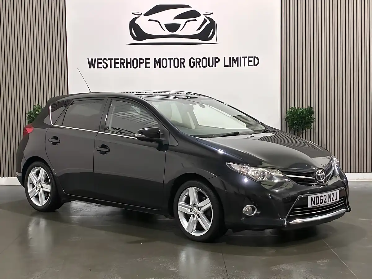 Used 2012 Toyota Auris Excel Black - Interior and Exterior details 20