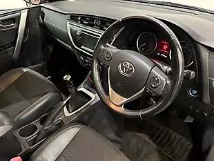Used 2012 Toyota Auris Excel Black - Interior and Exterior details 3