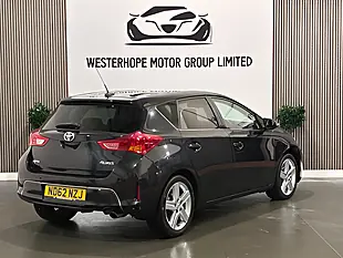 Used 2012 Toyota Auris Excel Black - Interior and Exterior details 4