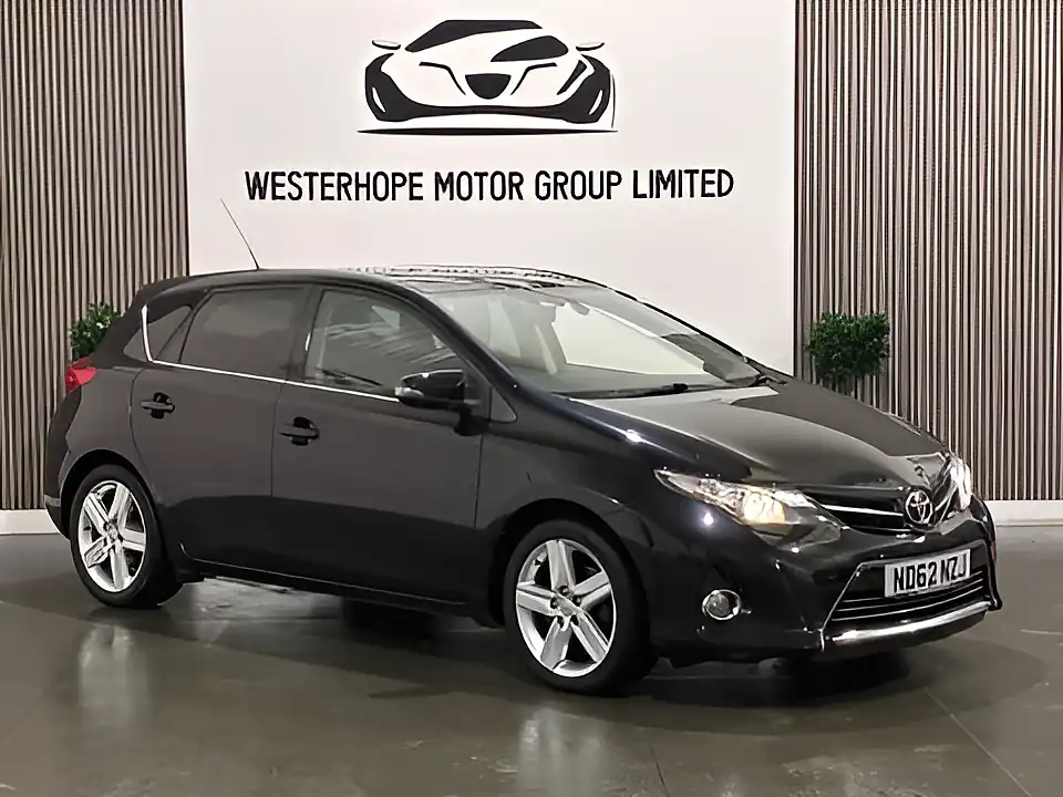 Used 2012 Toyota Auris Excel Black - Interior and Exterior details 7