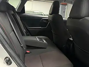 Used 2012 Toyota Auris Sport Silver - Interior and Exterior details 15