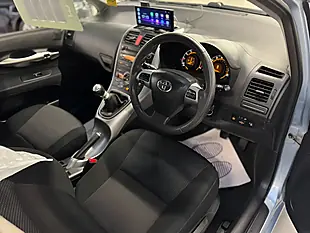 Used 2012 Toyota Auris Tr Blue - Interior and Exterior details 3