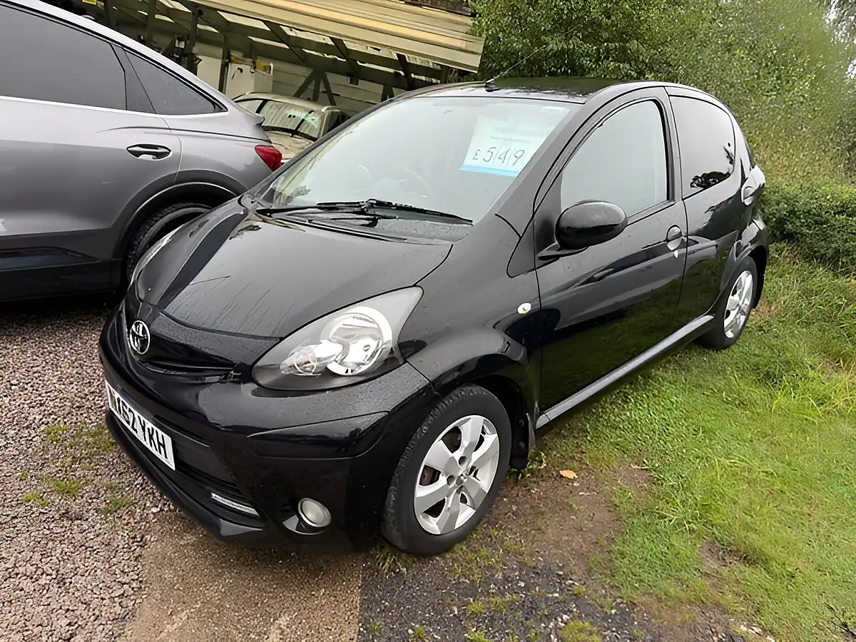 Used 2012 Toyota Aygo Fire Black - Interior and Exterior details 2
