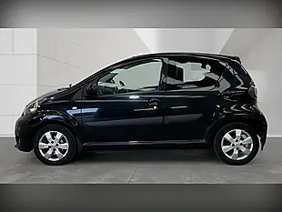 Used 2012 Toyota Aygo Fire Black - Interior and Exterior details 5