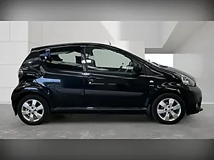 Used 2012 Toyota Aygo Fire Black - Interior and Exterior details 6