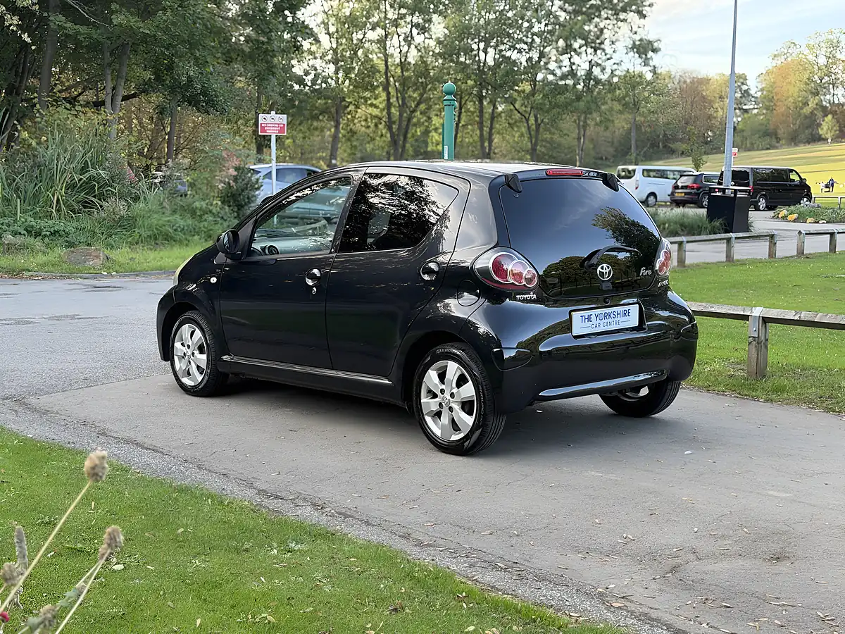 Used 2012 Toyota Aygo Fire Black - Interior and Exterior details 10