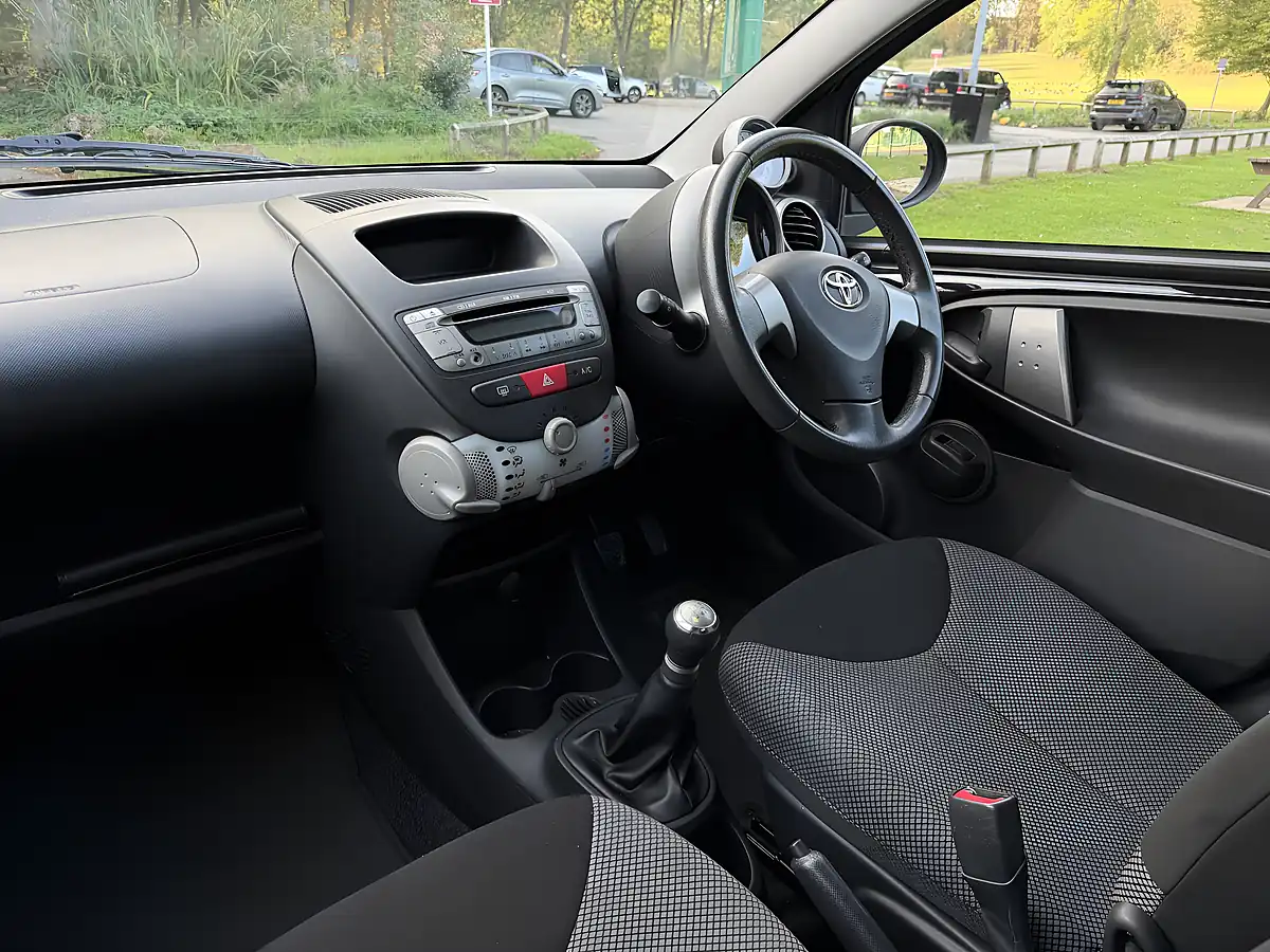 Used 2012 Toyota Aygo Fire Black - Interior and Exterior details 17