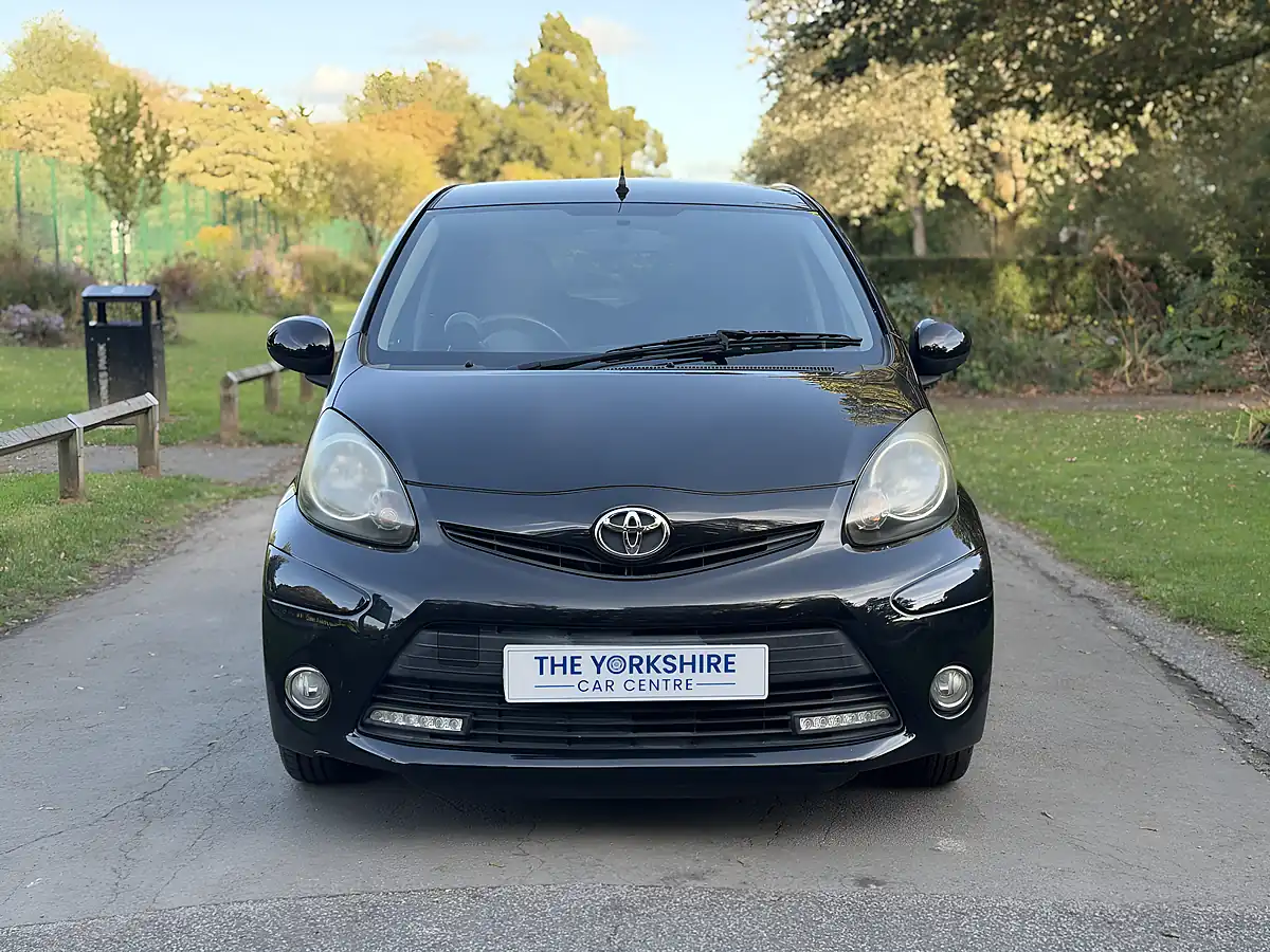 Used 2012 Toyota Aygo Fire Black - Interior and Exterior details 2